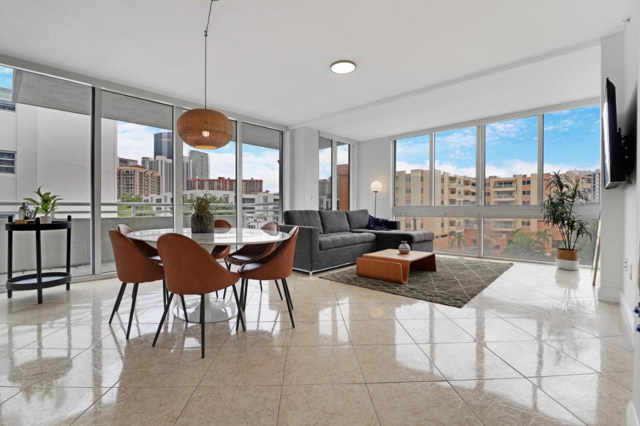 Roami At Sunny Isles Apartment Маями Бийч Екстериор снимка