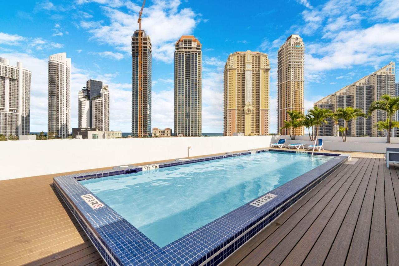 Roami At Sunny Isles Apartment Маями Бийч Екстериор снимка